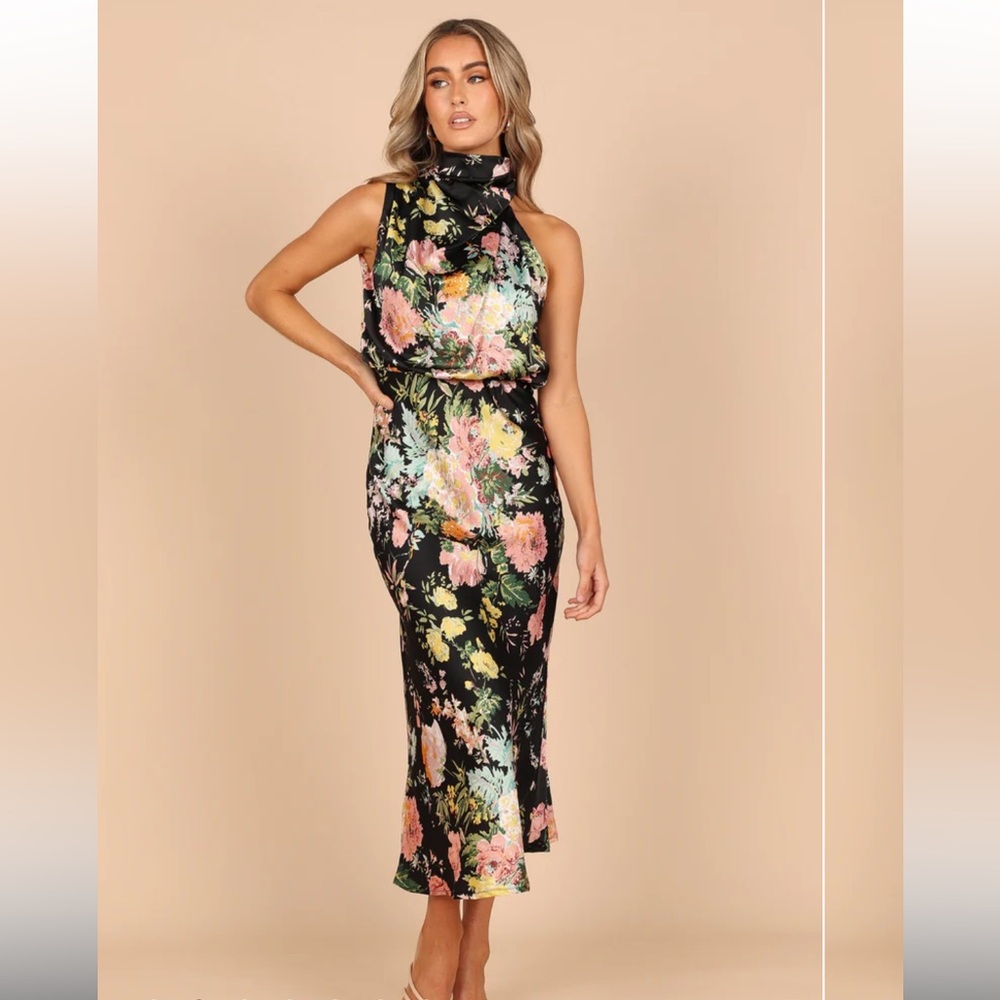 Petal and Pup- ANABELLE HALTER NECK MIDI DRESS - BLACK FLORAL (M)